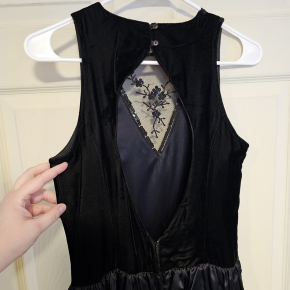 GUNNIE SAX Vintage Prom Party Tiered Dress Velvet Ruffle Mesh Floral Beadwork - Picture 6 of 12